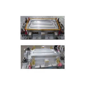 Формовочна та висічна матриця для вішалки для одягу